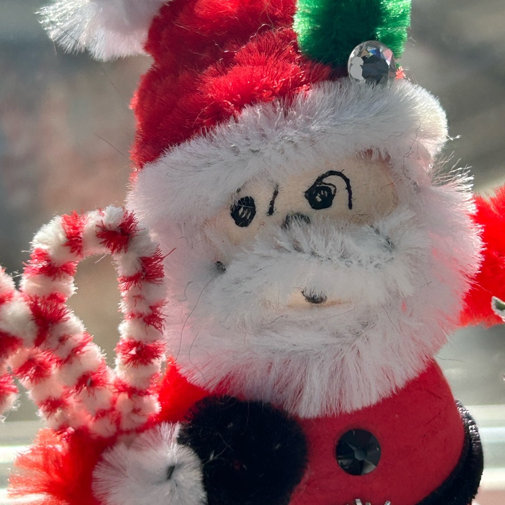 Festive vintage repurposed Santa Holiday Decoration - Picture 4 of 6